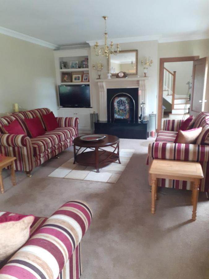 Single Or Twin Room In Lovely Country Residence Nobber エクステリア 写真