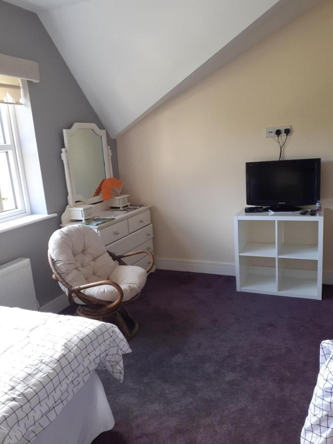 Single Or Twin Room In Lovely Country Residence Nobber エクステリア 写真