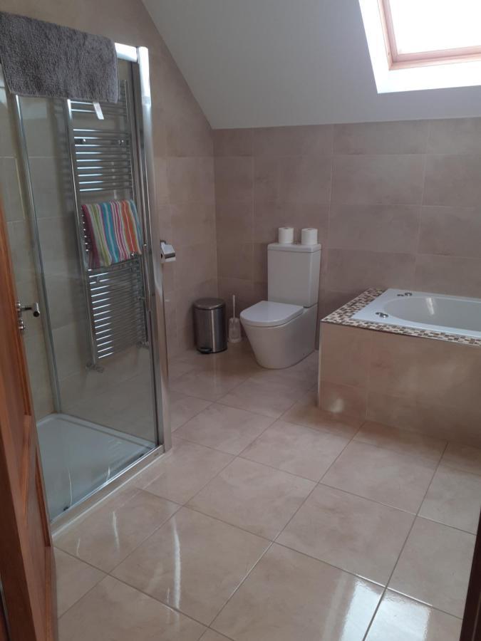 Single Or Twin Room In Lovely Country Residence Nobber エクステリア 写真