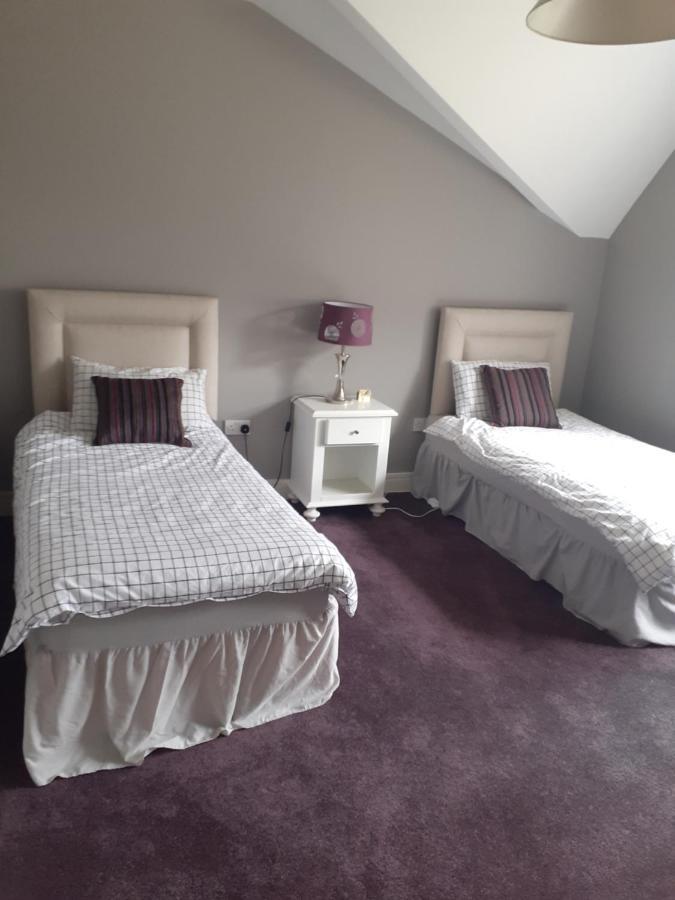 Single Or Twin Room In Lovely Country Residence Nobber エクステリア 写真