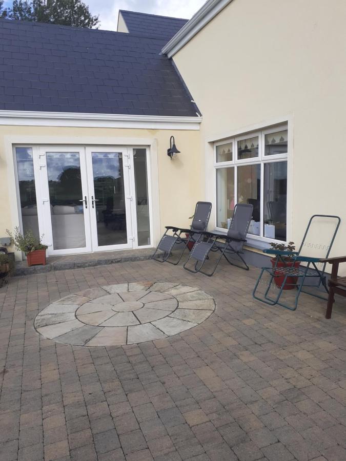Single Or Twin Room In Lovely Country Residence Nobber エクステリア 写真