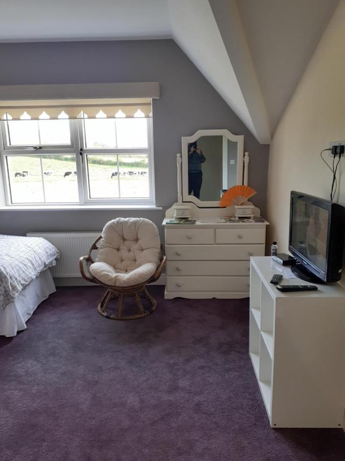 Single Or Twin Room In Lovely Country Residence Nobber エクステリア 写真